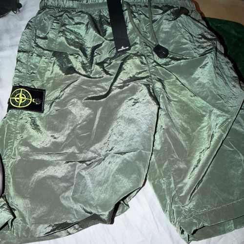 Short stone island - stone,